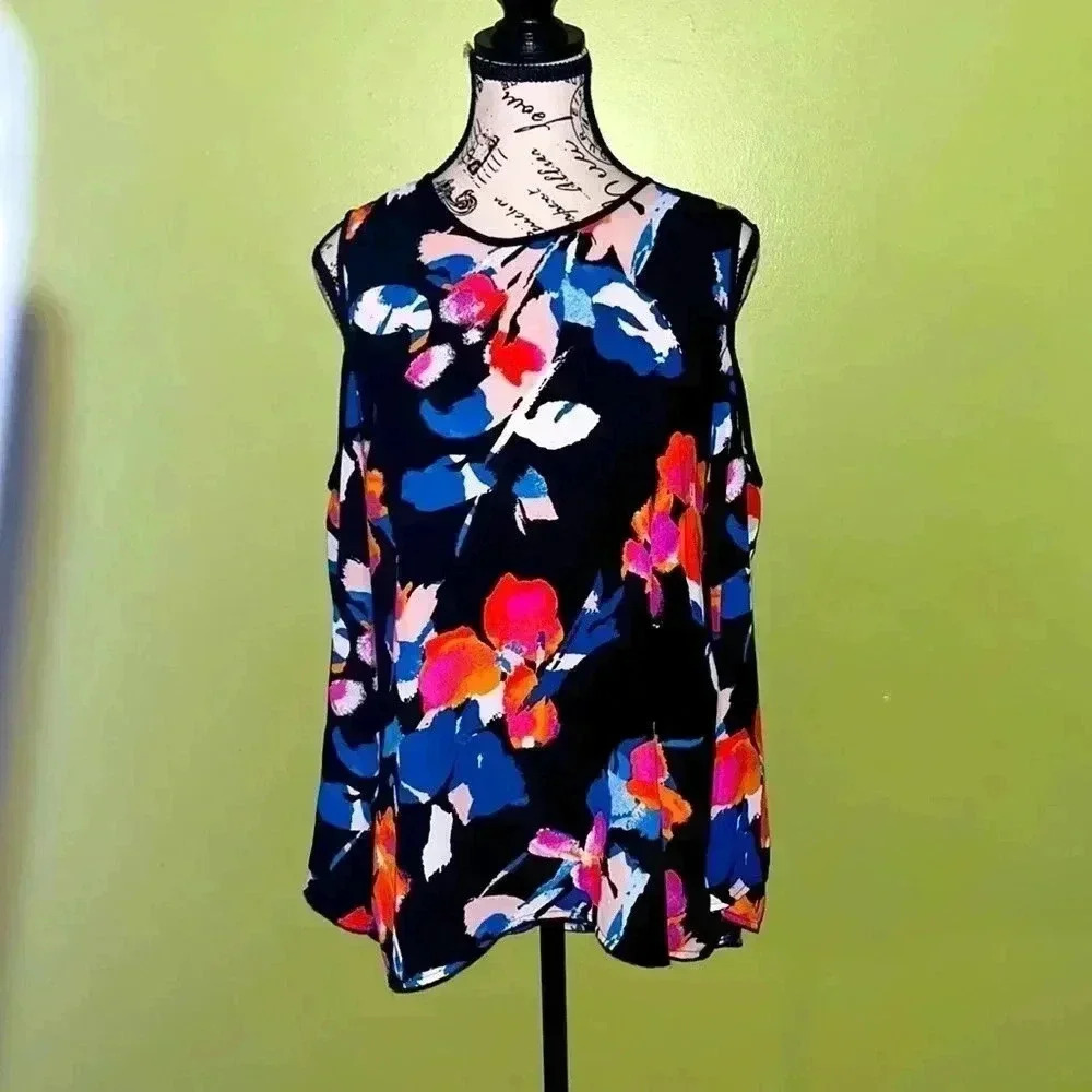 Vince Camuto Long Sleeve Black Shirt with Flowers Size Small